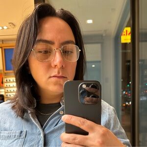 Meet your Posher, Anisah